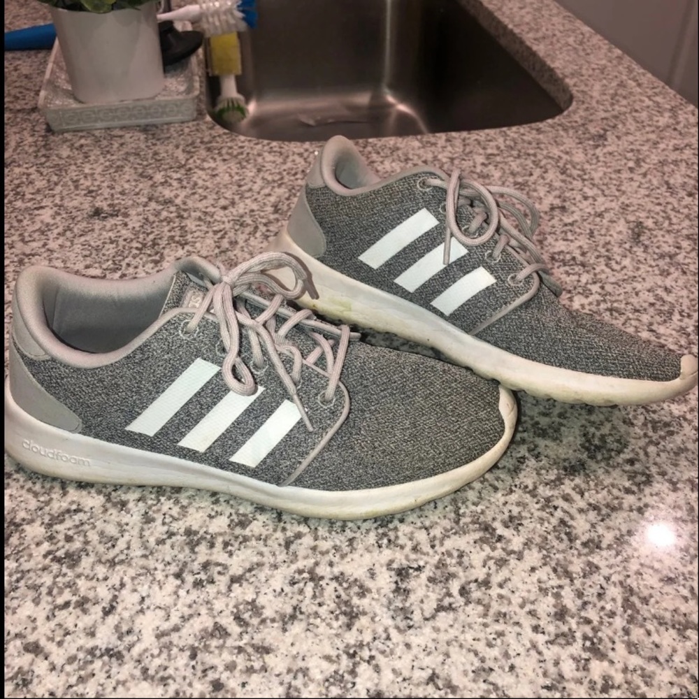 Adidas Tennis Shoes